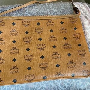 MCM pouch